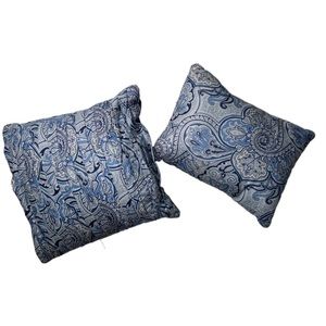 Set of 2 Paisley Accent Print Pillows